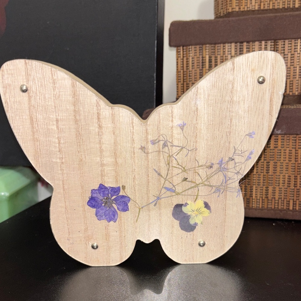 3 Wooden Butterfly Decorative Plaque with Pressed Flower Design - Natural Wood